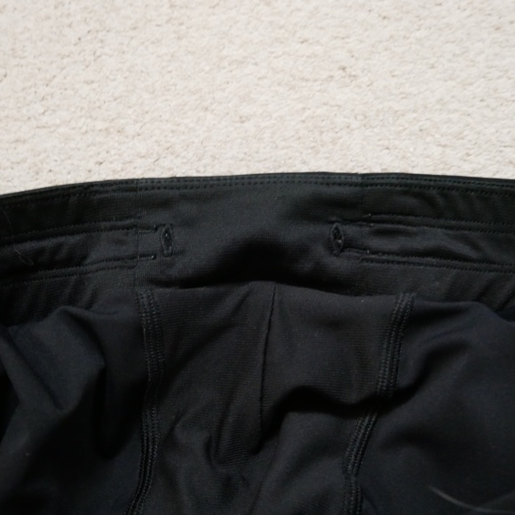 Lululemon T.H.E short with Nulux liner Medium - Picture 3 of 7